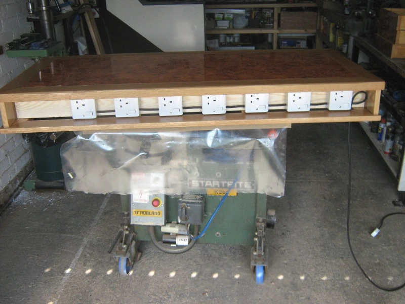 Desk_0005.webp