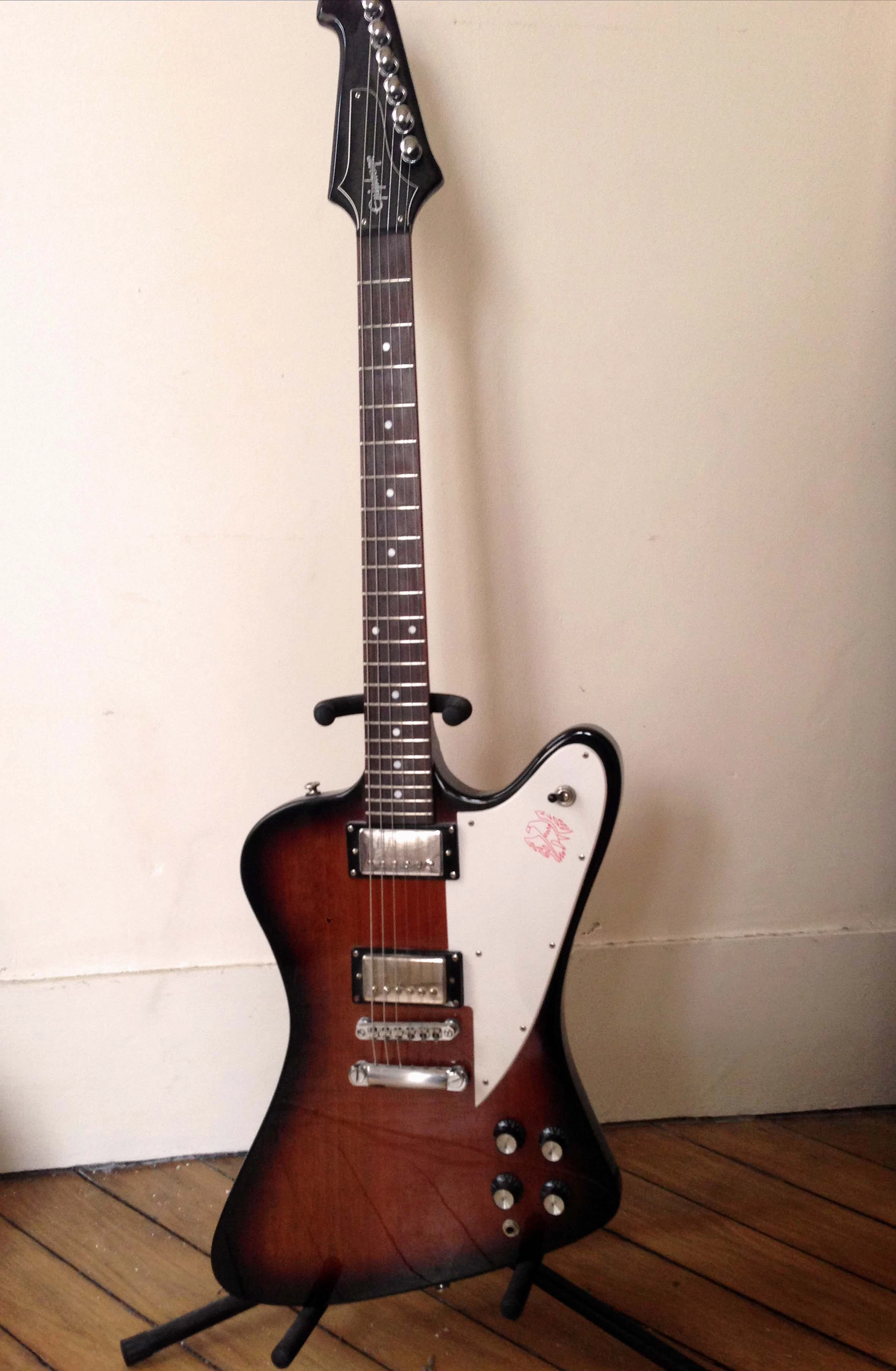 epiphone-firebird-studio-679010.webp