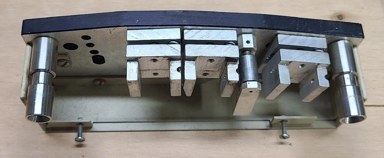 MCI JH-110 1-4 headblock 1.webp