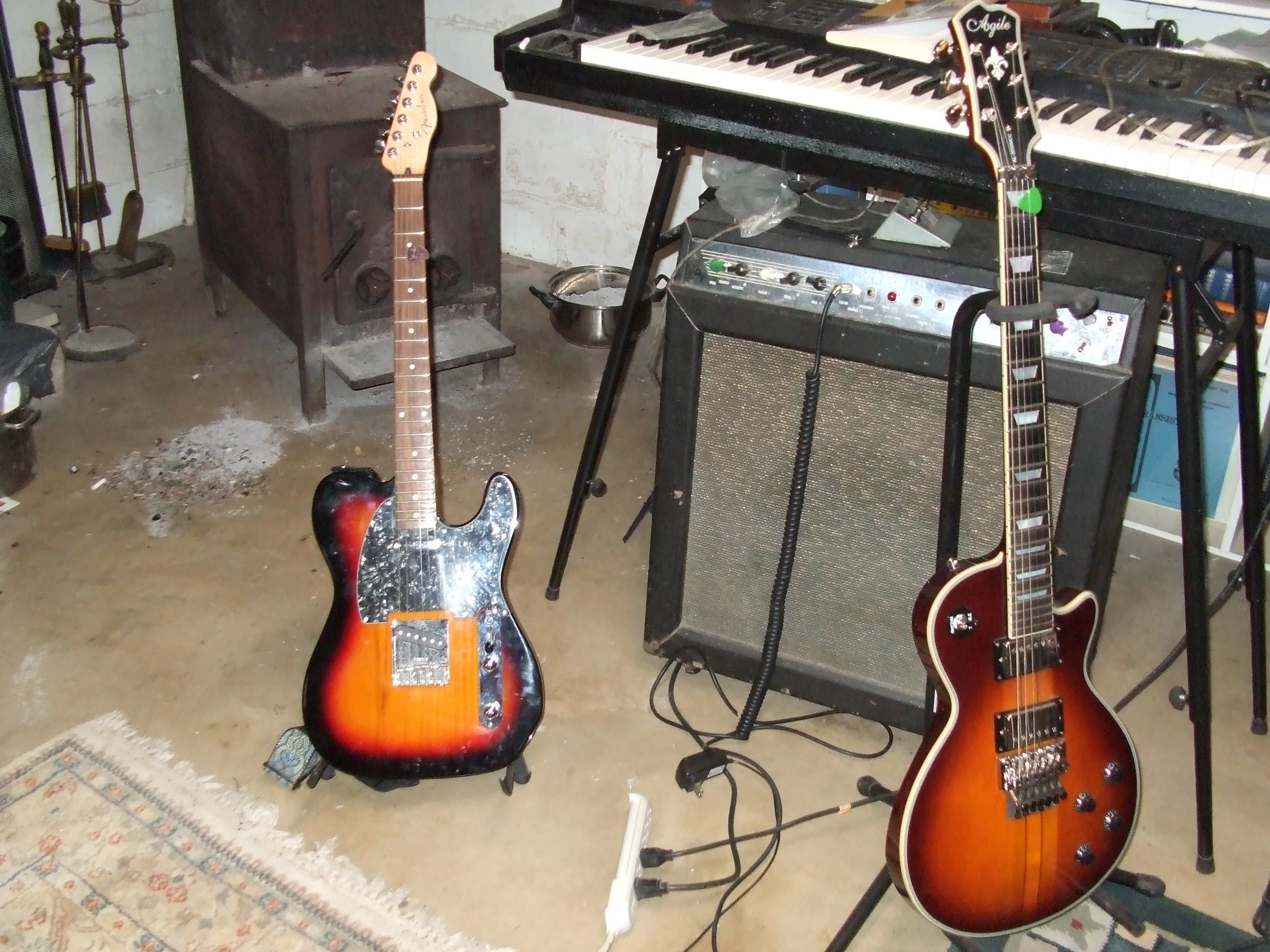 TELE.webp