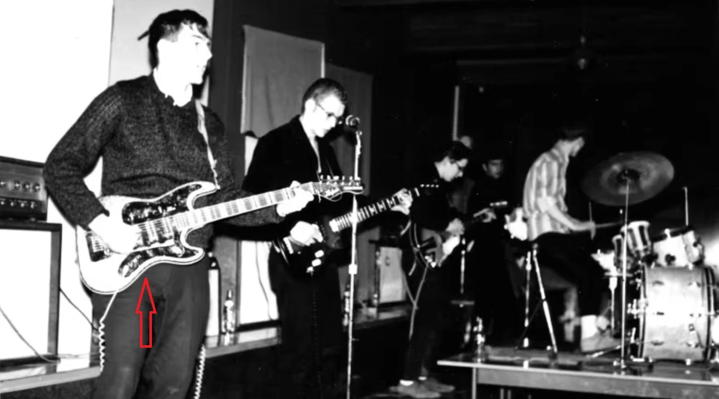 what guitar.webp