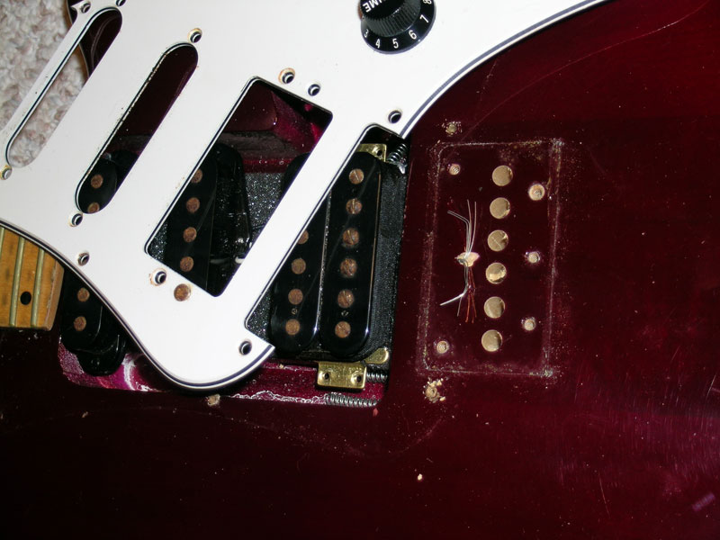 pickguard_off.jpg