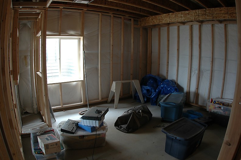 zbasementbedroom5.jpg