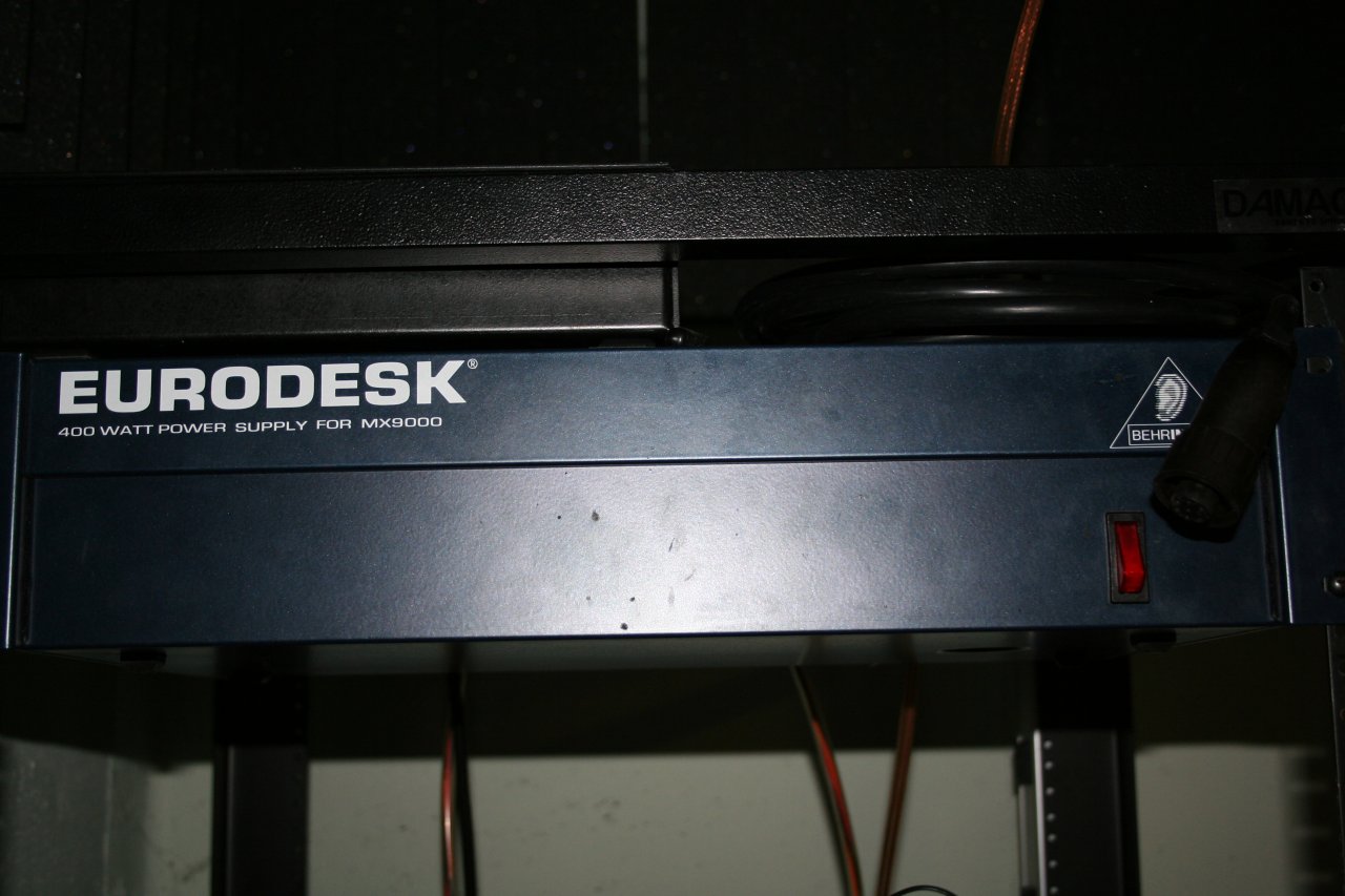 behringer2.jpg