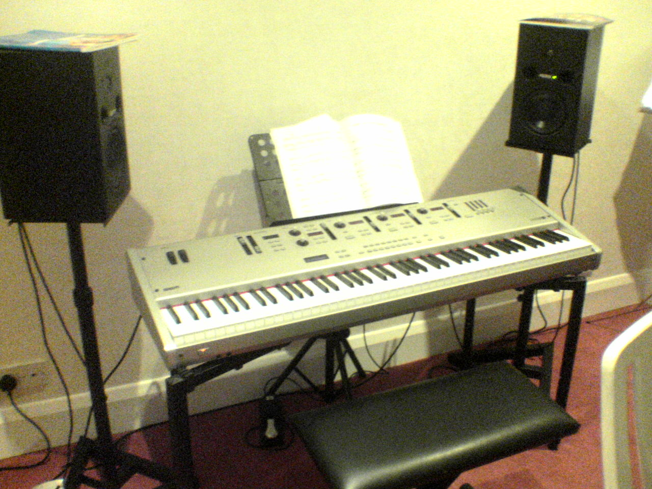 Piano.JPG